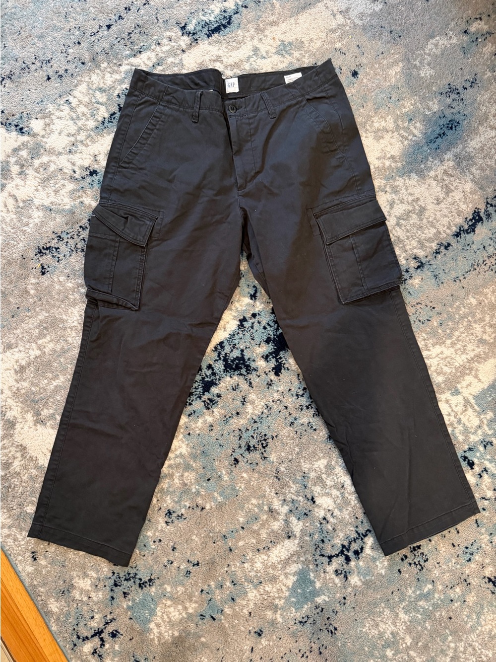 Men's Gap Charcoal Cargo Pants - Versatile Utility Style - 34x30